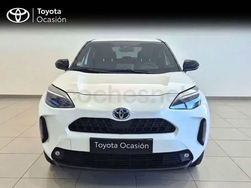 Usado Toyota Yaris Cross Active 116 CV (85 kW) 2022 Blanco SUV