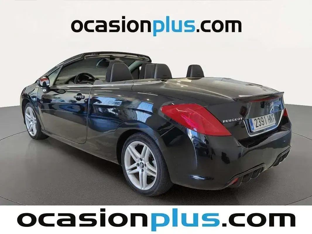 Usado Peugeot 308 CC Active 122 CV (89 kW) 2013 Negro Descapotable