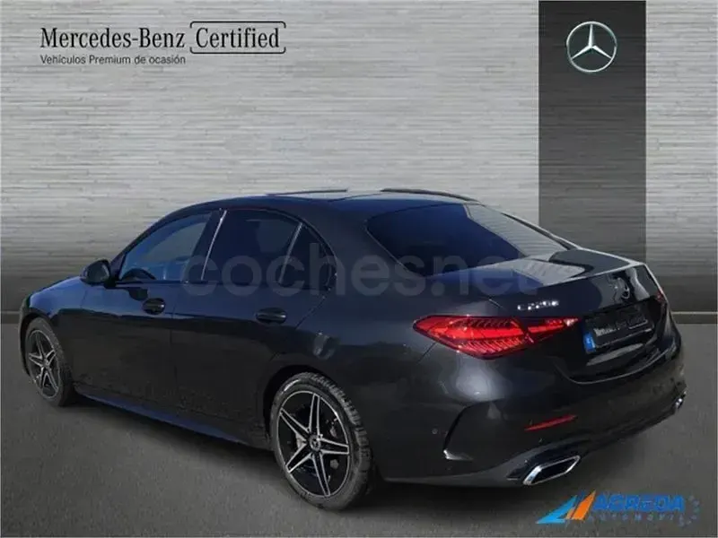 Usado Mercedes C220 200 CV (147 kW) 2022 Gris / plata Berlina