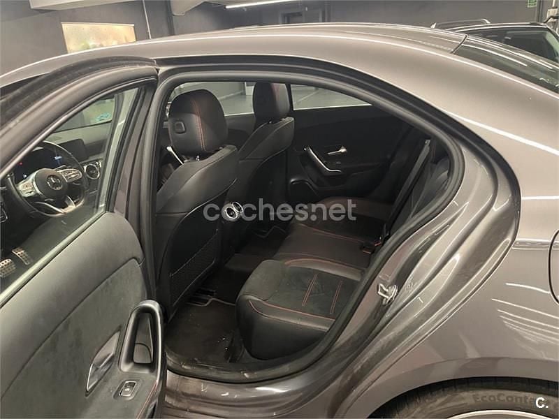 Usado Mercedes A200 163 CV (119 kW) 2022 Gris / plata Berlina