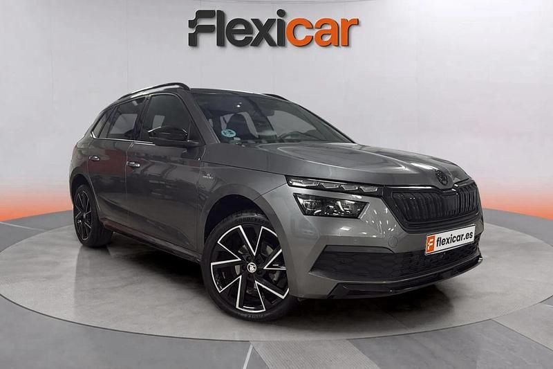 Gris Usado 2022 Skoda Kamiq Monte Carlo SUV | 23.890 € (Precio justo) - Imagen 1/4