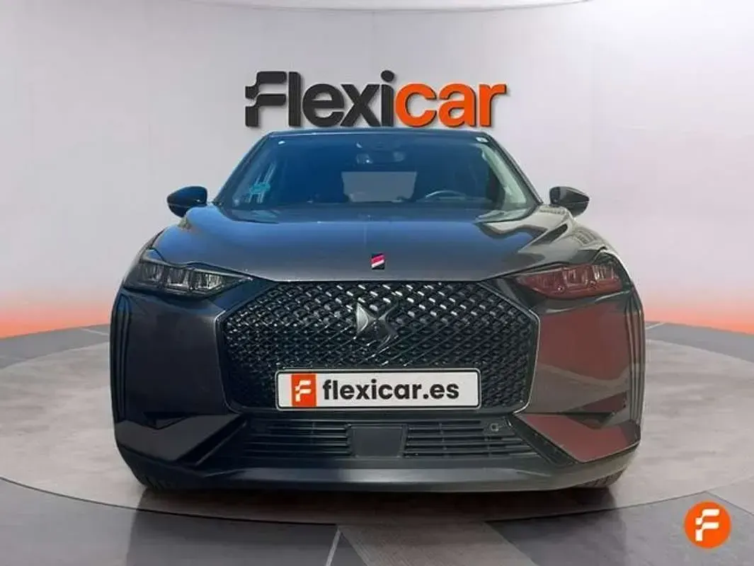 Usado DS Automobiles DS3 Crossback Performance 131 CV (96 kW) 2023 Gris SUV