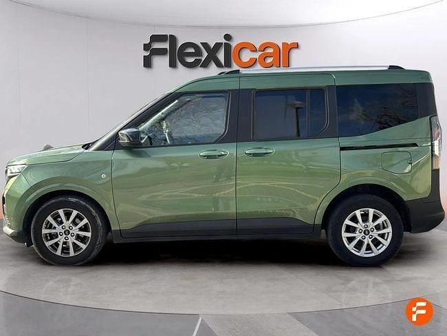Usado Ford Tourneo Courier Titanium 125 CV (91 kW) 2024 Verde Monovolumen