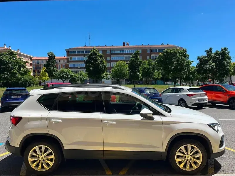 Usado Seat Ateca Style 116 CV (85 kW) 2021 Blanco SUV