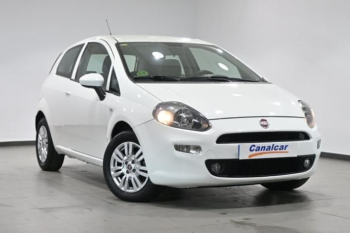 Käytetty Fiat Punto Easy 69 HP (50 kW) 2015 Valkoinen Viistoperä