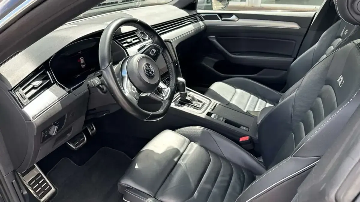 Usado VW Arteon R-line 241 CV (177 kW) 2020 Negro Berlina