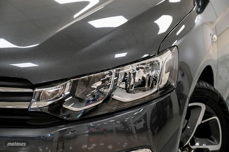 Usado Citroën C-Elysee I Exclusive 115 CV (84 kW) 2017 Gris Berlina