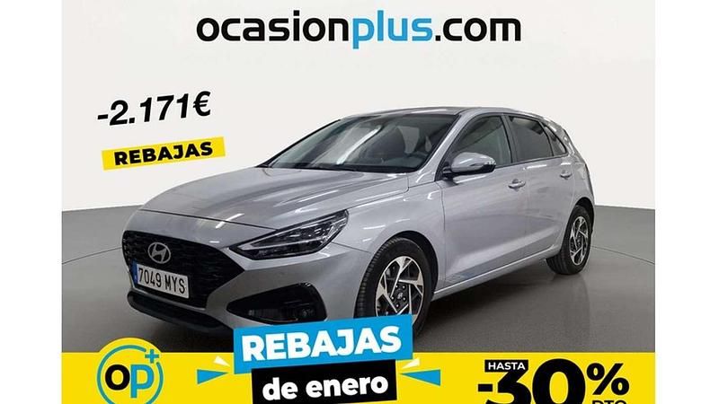 Plateado Usado 2025 Hyundai i30 Utilitario | 21.082 € (Precio justo) - Imagen 1/4