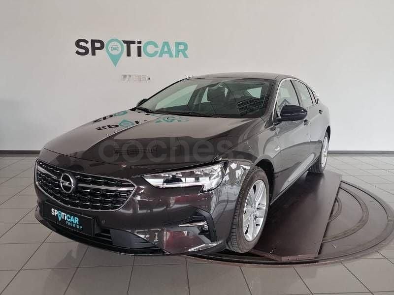 Usado Opel Insignia Business 122 CV (89 kW) 2022 Negro Berlina