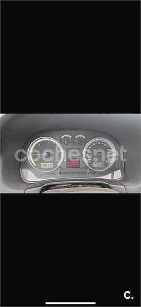 Usado VW Golf IV Conceptline 68 CV (50 kW) 2003 Azul Berlina