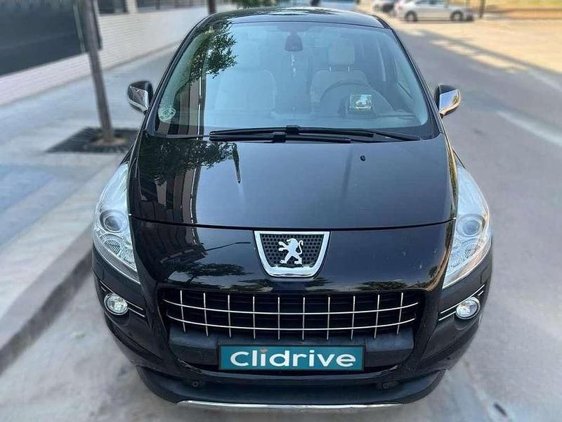 Usado Peugeot 3008 Allure 150 CV (110 kW) 2013 Negro Familiar