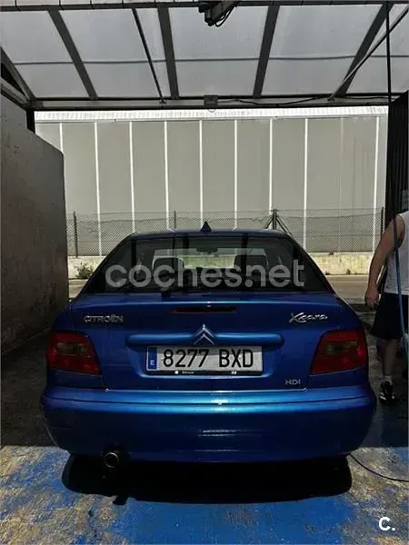 Usado Citroën Xsara Exclusive 90 CV (66 kW) 2002 Azul Berlina