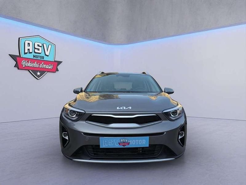 Usado Kia Stonic 99 CV (72 kW) 2025 Gris SUV