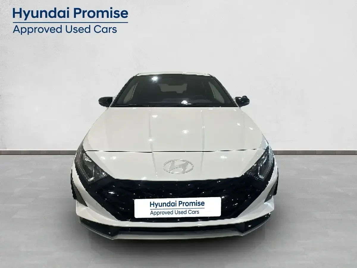Nuevo Hyundai i20 Blackline 90 CV (66 kW) 2026 Blanco Utilitario