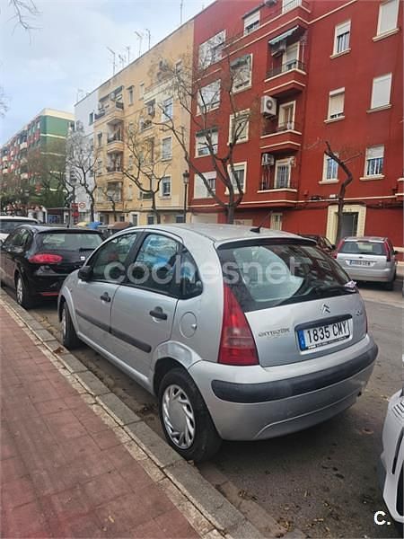 Usado Citroën C3 61 CV (44 kW) 2003 Gris / plata Berlina