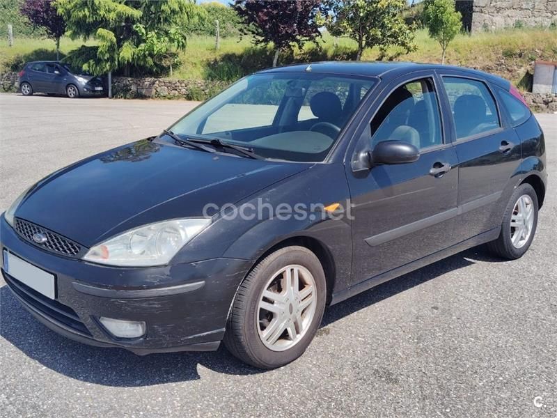 Negro Usado 2004 Ford Focus Trend Berlina | 2900 € (Precio justo) - Imagen 1/4