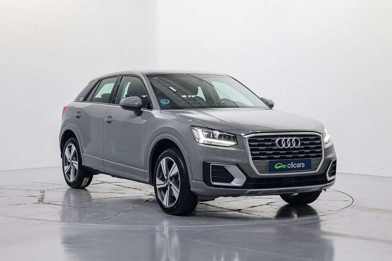 Usado Audi Q2 Sport 150 CV (110 kW) 2020 Gris SUV