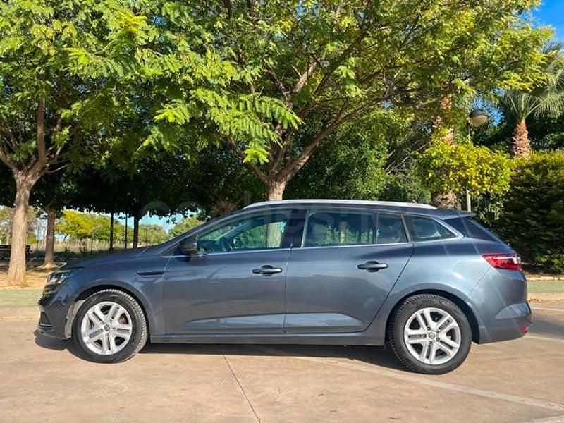 Usado Renault Mégane GrandTour Bose Edition 115 CV (84 kW) 2019 Gris / plata Familiar