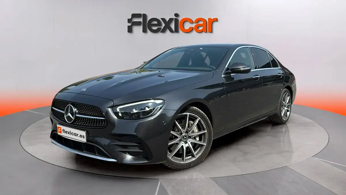 Usado Mercedes E400 330 CV (242 kW) 2021 Gris Berlina
