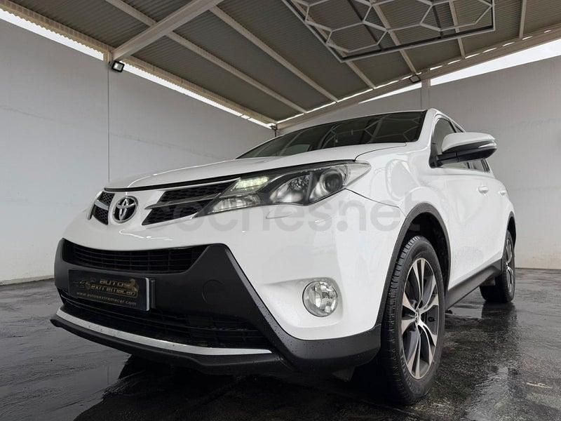 Usado Toyota RAV4 Advance 124 CV (91 kW) 2015 Blanco SUV