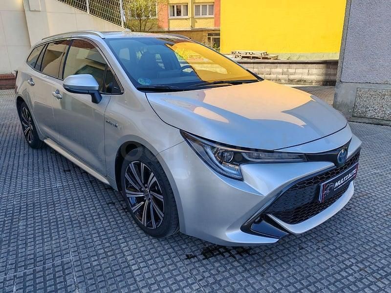 Usado Toyota Corolla Sport 180 CV (132 kW) 2022 Gris / plata Familiar