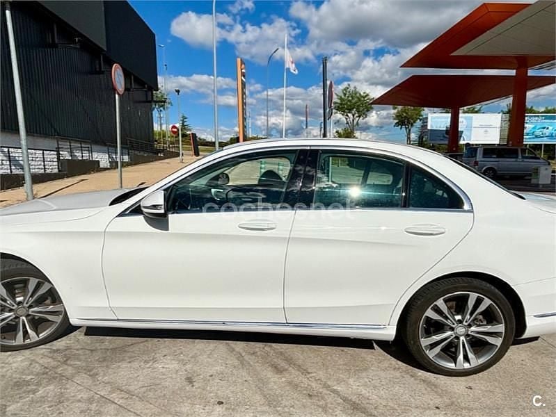 Usado Mercedes C220 Avantgarde 170 CV (125 kW) 2015 Blanco Berlina