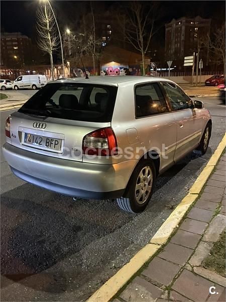 Usado Audi A3 Ambition 101 CV (74 kW) 2001 Gris / plata Utilitario
