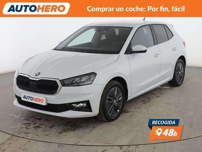 Blanco Usado 2024 Skoda Fabia Selection Utilitario | 15.999 € (Precio justo) - Imagen 1/3