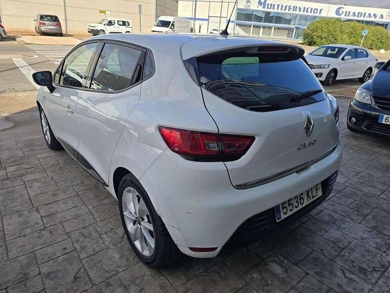 Usado Renault Clio IV Business 75 CV (55 kW) 2018 Blanco Utilitario