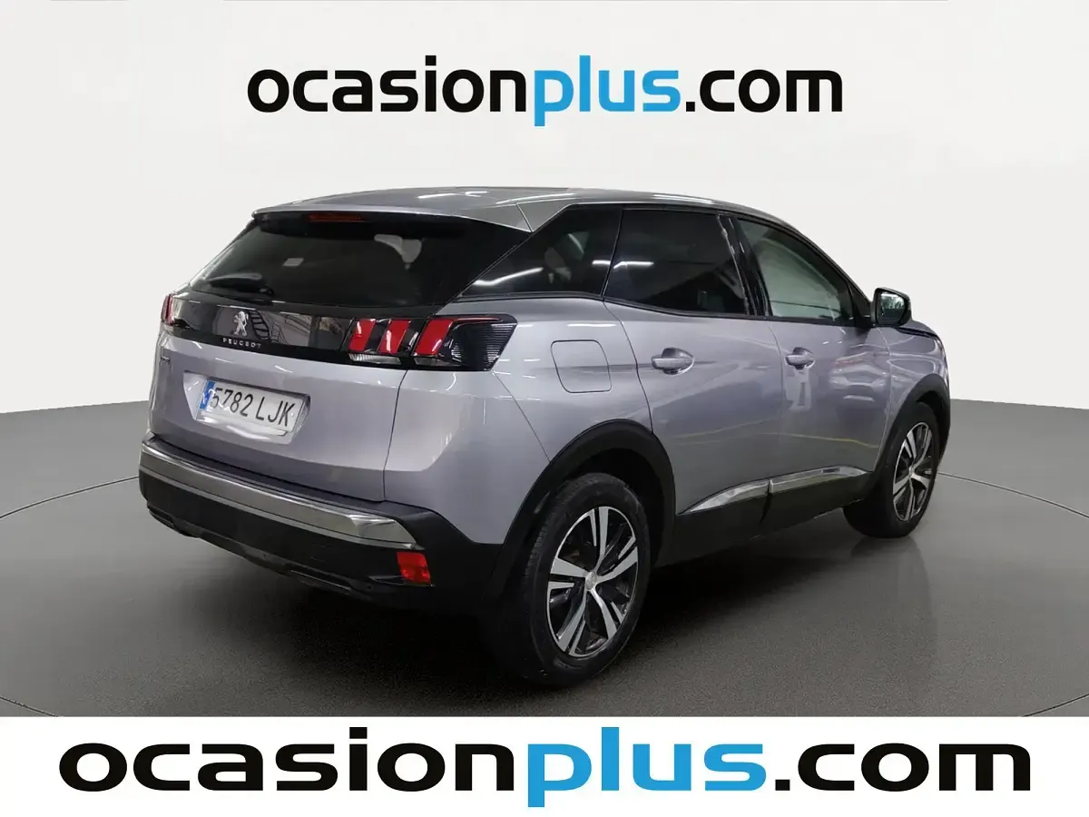 Usado Peugeot 3008 Allure 131 CV (96 kW) 2020 Gris SUV