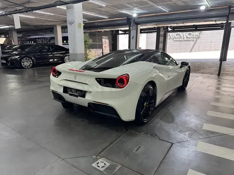 Usado Ferrari 488 670 CV (492 kW) 2015 Blanco Coupe