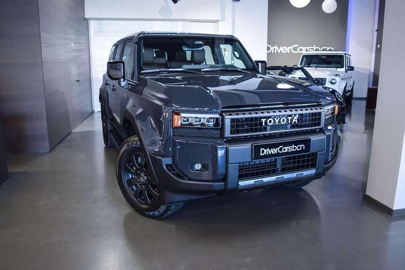 Gris Nuevo 2025 Toyota Land Cruiser SUV | 92.900 € (Precio justo) - Imagen 1/4