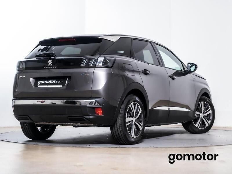 Usado Peugeot 3008 Allure 225 CV (165 kW) 2023 Gris SUV
