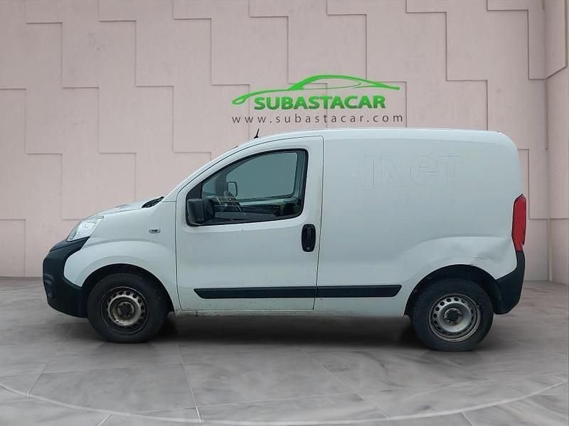 Blanco Usado 2019 Fiat Fiorino Monovolumen | 5661 € (Super precio) - Imagen 1/4