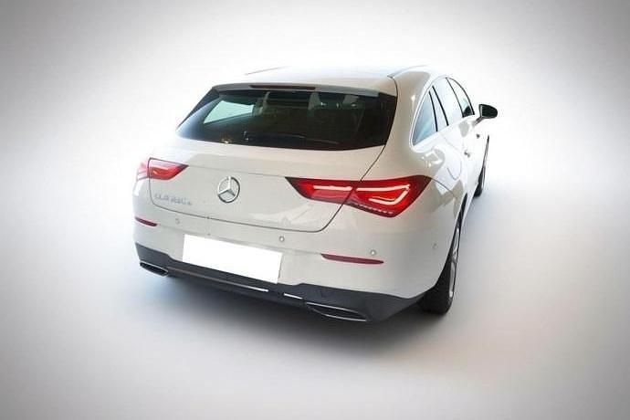 Usado Mercedes CLA250 Shooting Brake 218 CV (160 kW) 2021 Familiar