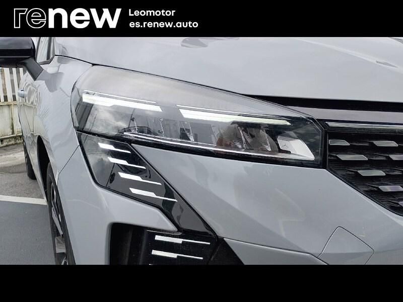 Usado Renault Clio V Techno 100 CV (73 kW) 2025 Gris Berlina