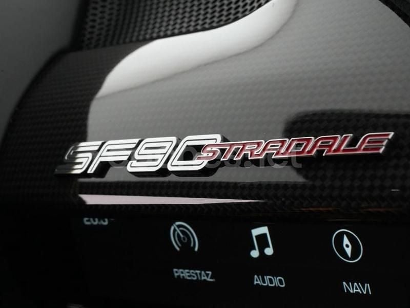 Usado Ferrari SF90 2021 Negro Coupe