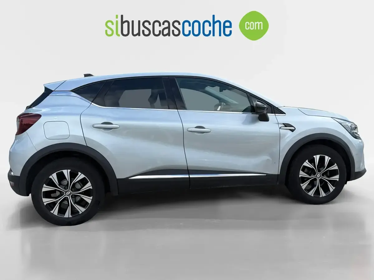 Usado Renault Captur Techno 90 CV (66 kW) 2024 Gris/plata SUV