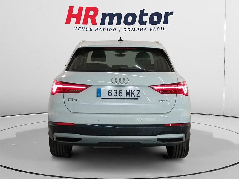 Begagnad Audi Q3 Advanced 151 HK (111 kW) 2023 Silver SUV