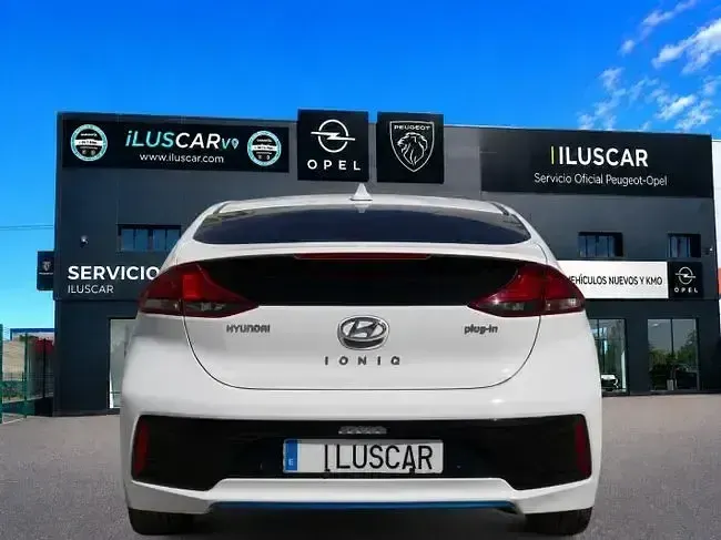 Usado Hyundai Ioniq 141 CV (103 kW) 2019 Blanco Utilitario