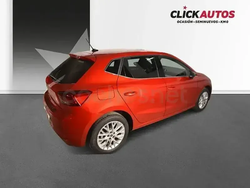 Usado Seat Ibiza XCELLENCE 115 CV (84 kW) 2025 Rojo Utilitario