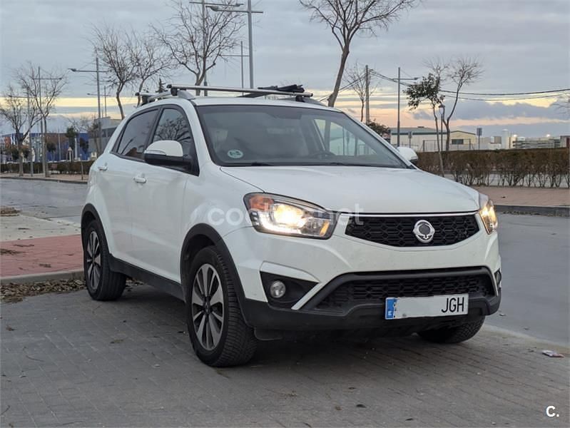 Blanco Usado 2015 Ssangyong (KGM) Korando Limited SUV | 9200 € (Precio justo) - Imagen 1/4