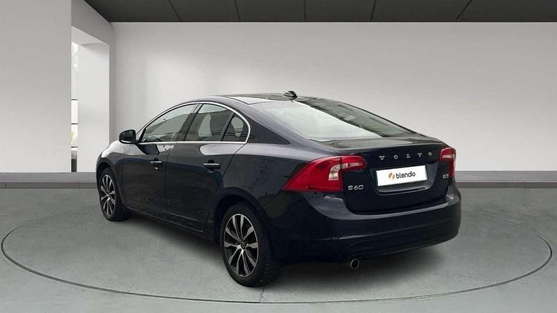 Usado Volvo S60 151 CV (111 kW) 2018 Negro Berlina