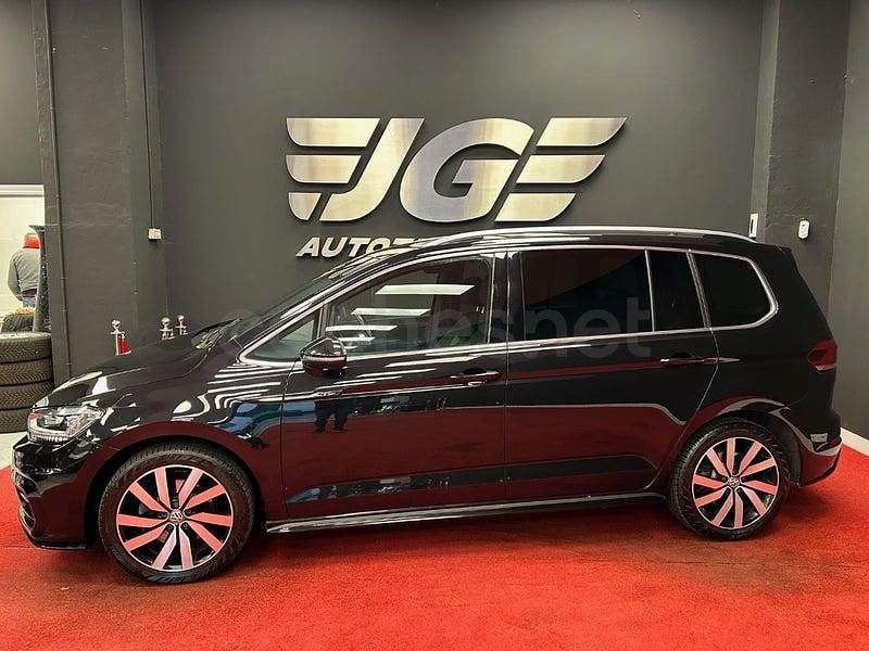 Usado VW Touran Sportline 190 CV (139 kW) 2017 Negro Monovolumen