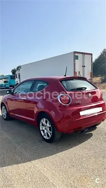 Usado Alfa Romeo MiTo 85 CV (62 kW) 2014 Rojo Utilitario