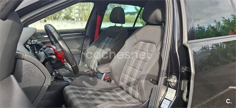 Negro Usado 2015 VW Golf VII GTD Berlina | 15.590 € (Precio justo) - Imagen 1/4