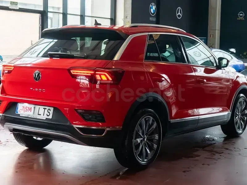 Usado VW T-Roc Sportline 150 CV (110 kW) 2022 Rojo SUV