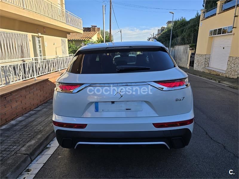 Usado DS Automobiles DS7 Crossback So Chic 130 CV (95 kW) 2021 Blanco SUV