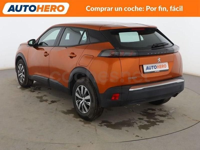 Usado Peugeot 2008 Active 101 CV (74 kW) 2020 Naranja SUV