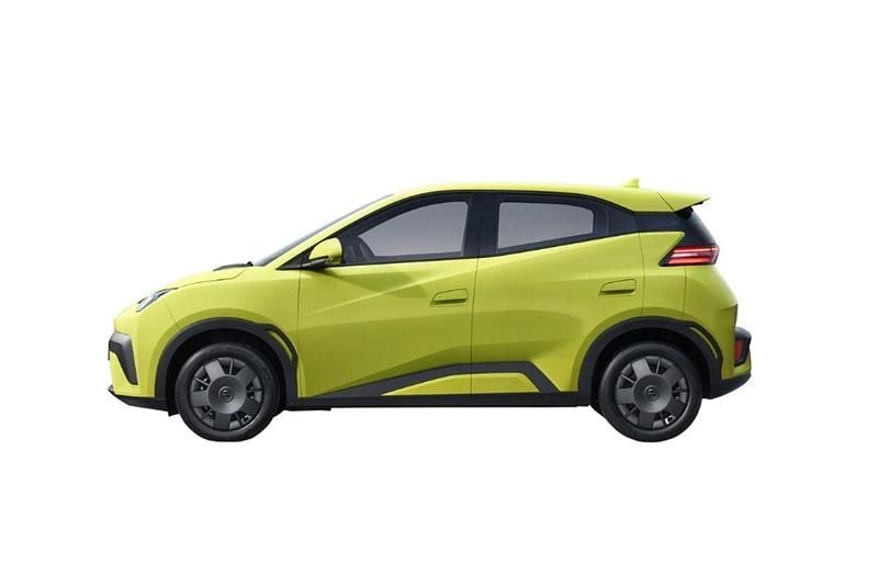 Nuevo BYD Dolphin Surf Comfort 114 kW (156 CV) 2026 Amarillo Utilitario